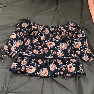 Strapless floral American Eagle blouse